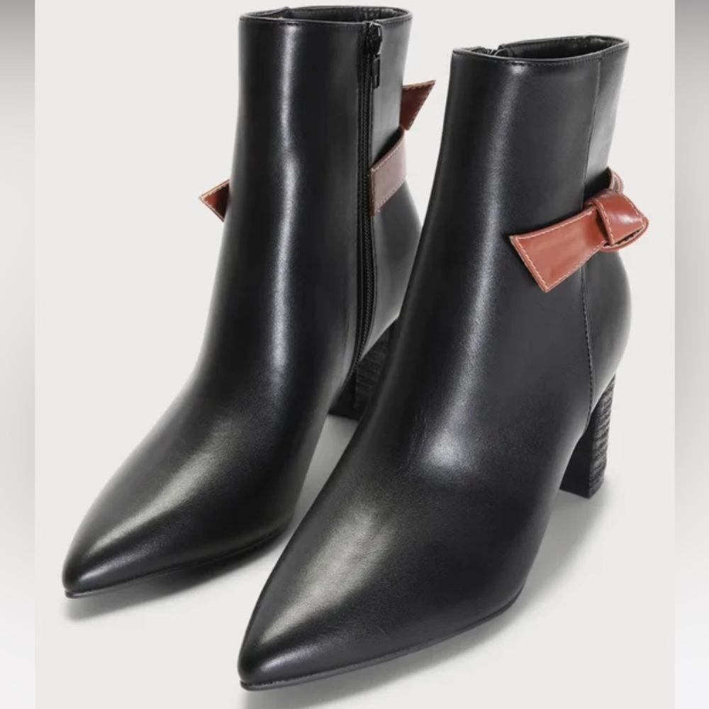 Lulus | Knota Black Pointed Toe Booties - Picture 5 of 8
